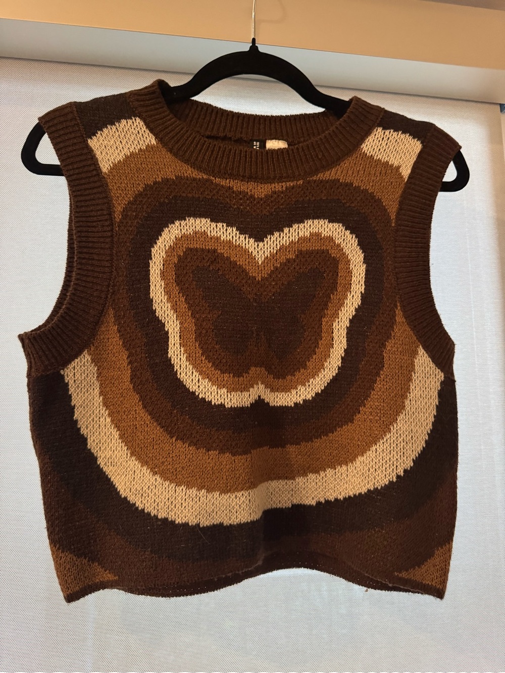 Retro Butterfly Pattern Knit Sweater Vest in Brown Tones